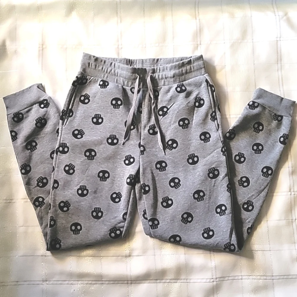 NWT Skull Crop Sweater & Sweats Set - Picture 8 of 11